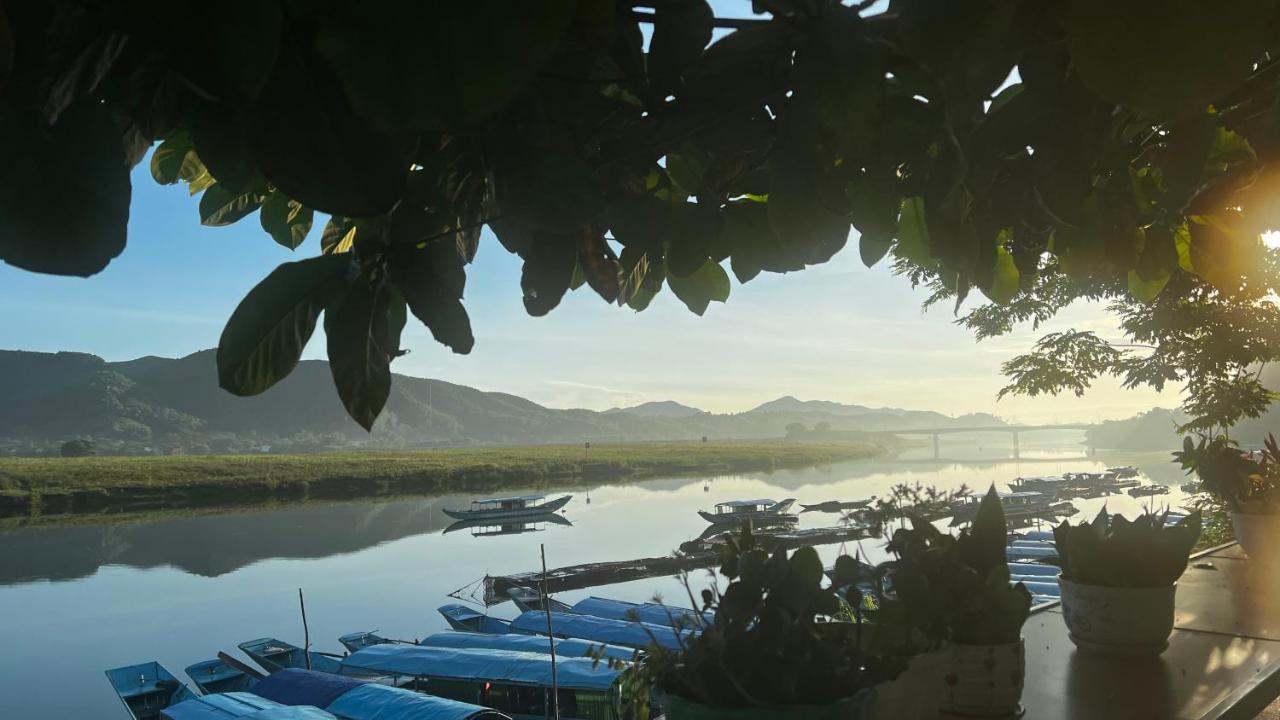 Jade Hotel Phong Nha Exterior photo